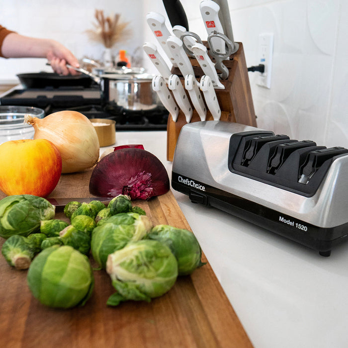 Chef's Choice Model 1520 Diamond Hone Electric Knife Sharpener