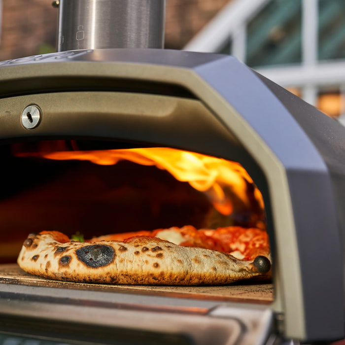 Ooni Karu 12G Multi-Fueled Outdoor Pizza Oven - UU-P26100