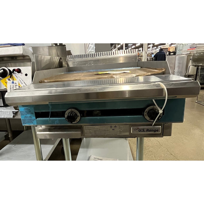 (SHOWROOM MODEL) Garland C24836-1-1M 24" Natural Gas Heavy Duty Modular Wide Griddle with Thermostatic Control - 60,000 BTU