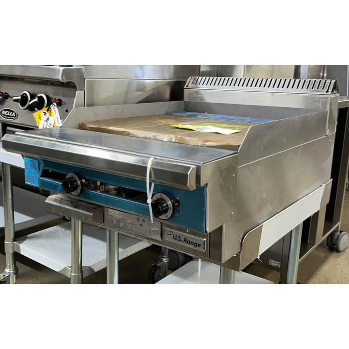 (SHOWROOM MODEL) Garland C24836-1-1M 24" Natural Gas Heavy Duty Modular Wide Griddle with Thermostatic Control - 60,000 BTU