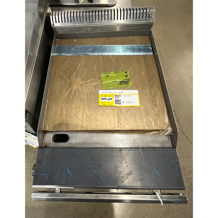 (SHOWROOM MODEL) Garland C24836-1-1M 24" Natural Gas Heavy Duty Modular Wide Griddle with Thermostatic Control - 60,000 BTU