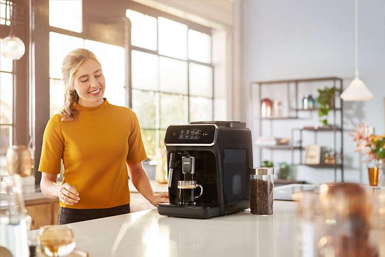 Philips 3200 Series Fully Automatic Espresso Machine w/Milk Frother, Black,  EP3221/44 with Philips Saeco AquaClean Filter Single Unit, CA6903/10