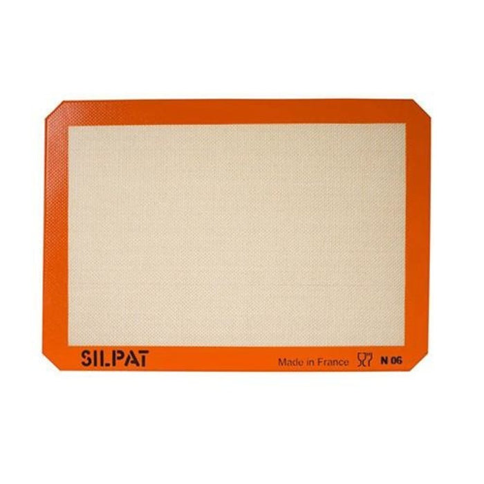 Silpat 9.5" x 14.3" Medium Size Premium Silicone Non-Stick Baking Mat - 230