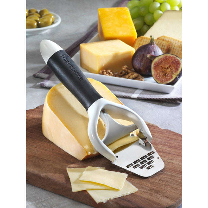 https://www.nellaonline.com/cdn/shop/products/microplanemp34011grater-902431_700x700.jpg?v=1682522855